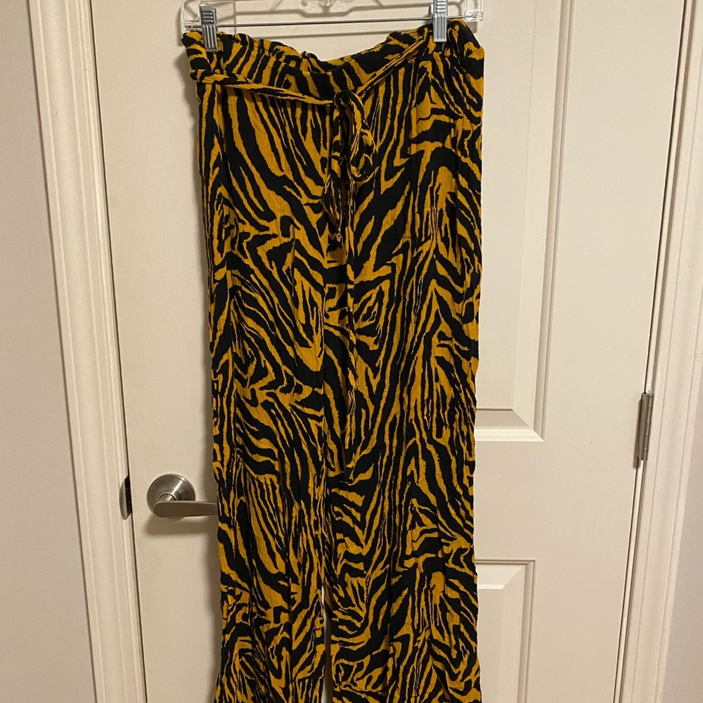 F21 wide leg pants